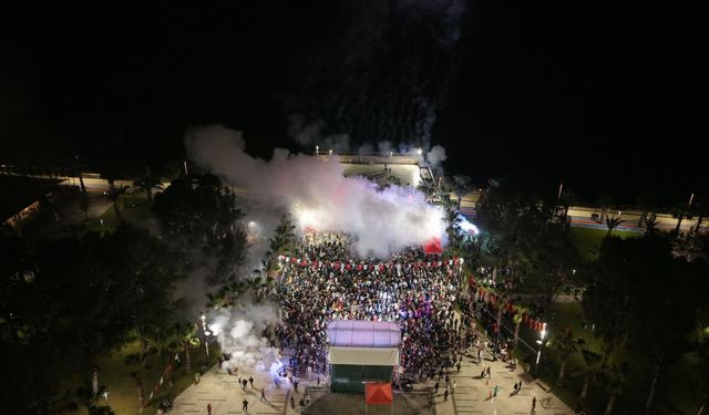 Akçaabat’ta Kupa Gecesi: Sahil Park Yıkıldı!