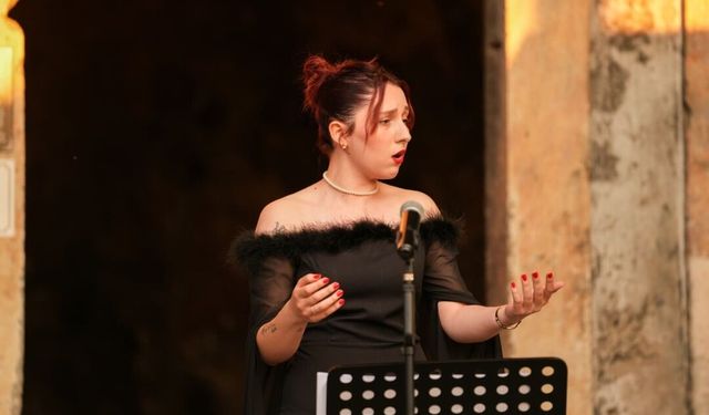 Trabzon' da Tarihi Kızlar Manastırı’nda Opera Rüzgarı