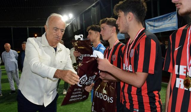 Çarşıbaşı'nda Hüseyin Tok Futbol Turnuvası Şampiyonu Belli Oldu