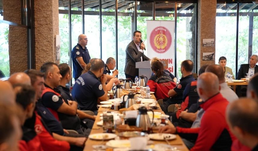 Giresun Belediye Başkanı İtfaiye Haftası’nda Personelle Buluştu