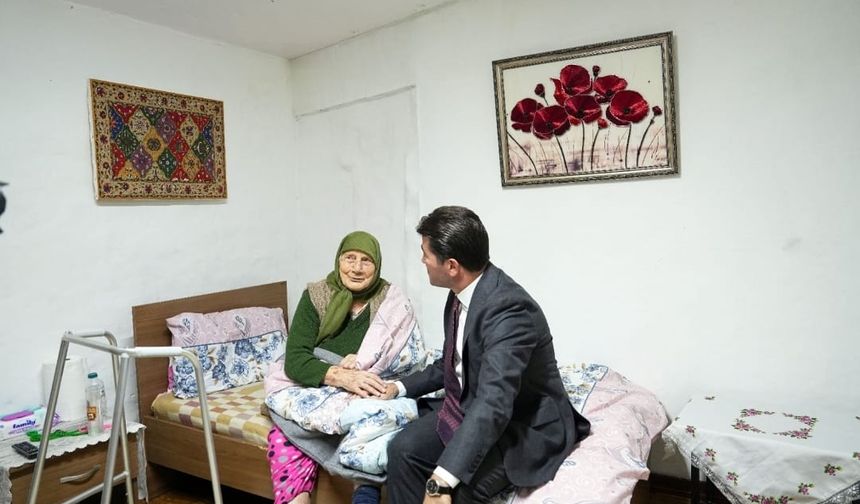 Başkan Kaya, 95 Yaşındaki Teyzenin Evini Baştan Aşağı Yeniledi