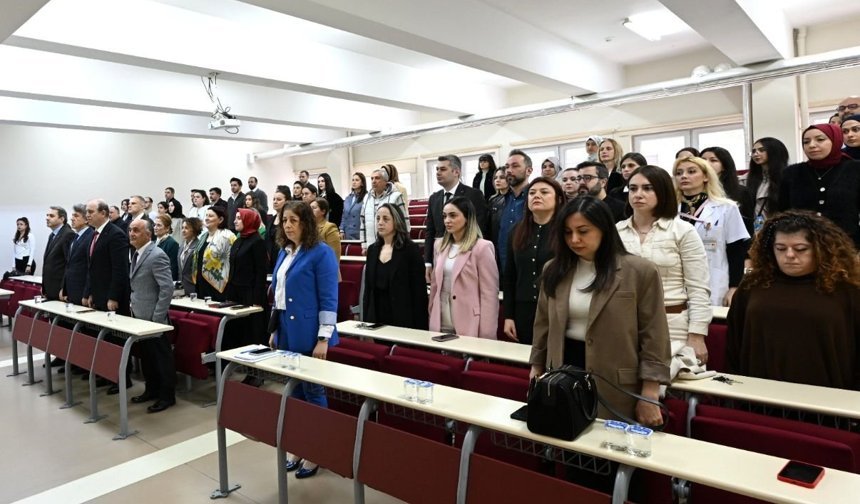 KTÜ’de Sağlık Bilimleri Fakültesi’nden Ödül Töreni