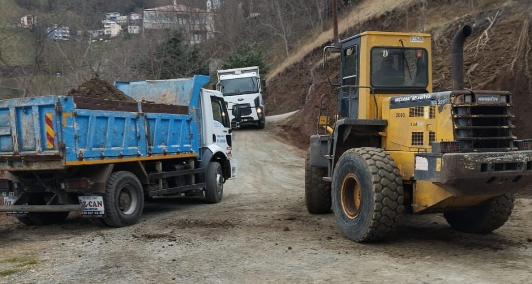 Akçaabat'ta Yol Çalışmaları Hız Kesmiyor!